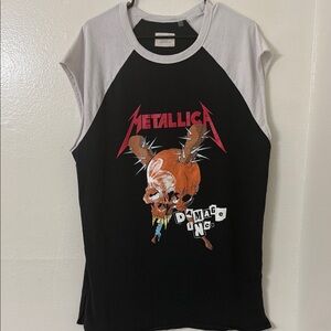 Used- Rare Fear of God Metallica Damage Ice Tour Tank. Size: L
(Very Oversized)